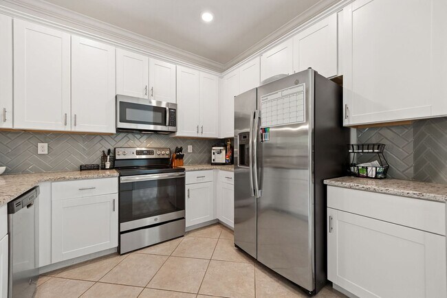 Foto del edificio - Experience Town Home living.. Welcome to W...