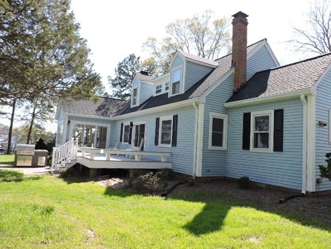 Building Photo - Call Office 804-642-2106 linda@vacosold.com