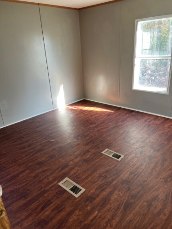 Building Photo - 31078 Susie Cir N
