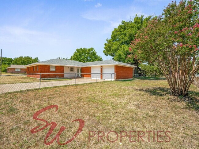 Foto del edificio - Immaculate, well maintained 3 bedroom 2 bath, great neighborhood!