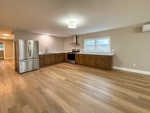 Building Photo - 9 Mount Pleasant St