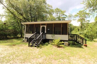 Building Photo - 175 Chump Ln