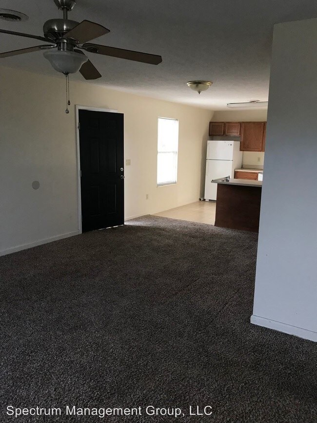 Foto del edificio - 1611 Meadow Spring Dr