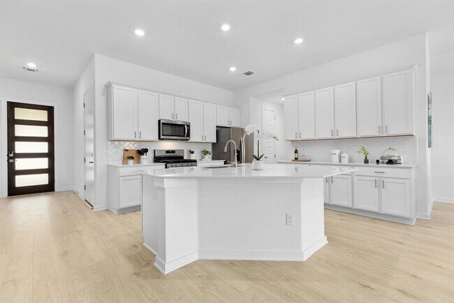 Foto del edificio - 2132 Magnolia Hl Dr