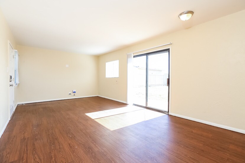 1200 W Cedar St, Oxnard, CA 93033 House Rental in Oxnard, CA