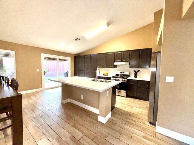 Building Photo - 3349 Gaswell Ln