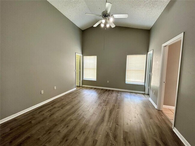Building Photo - 138 Sir Phillips Dr