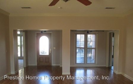 Foto del edificio - 606 Wildwood Dr