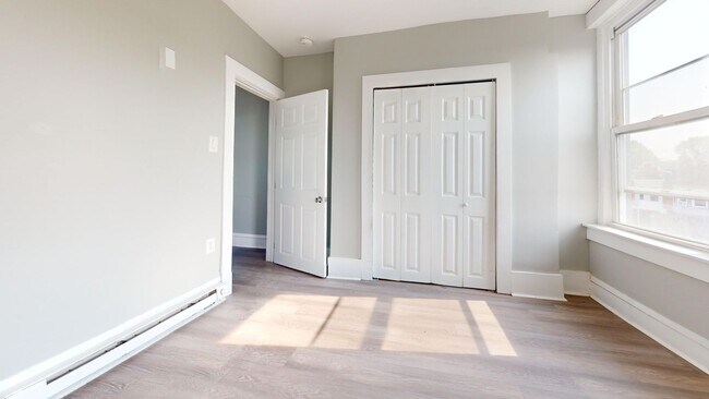 Foto del edificio - 2542 N 33rd St