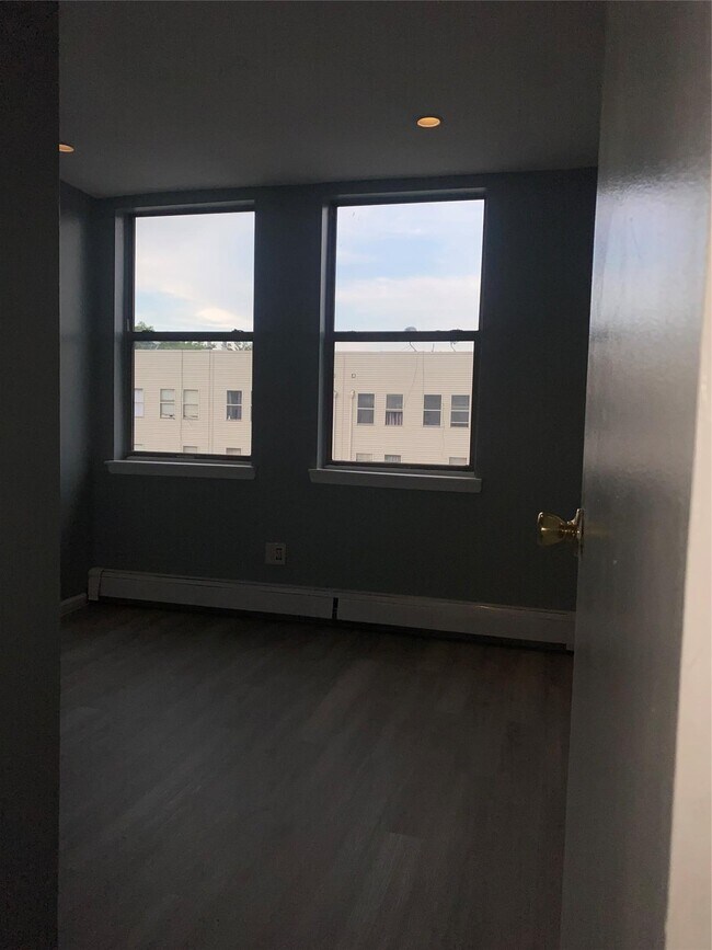 Foto del edificio - 1134 Rosedale Ave