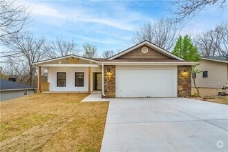 Building Photo - 38 Lancaster Dr