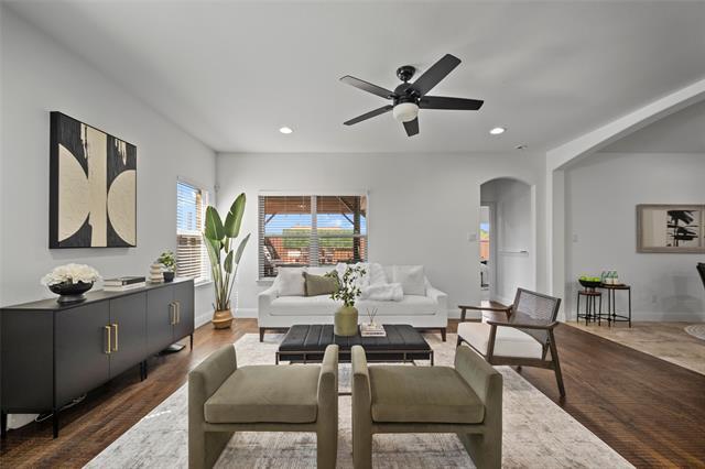 Building Photo - 6606 Windward View Dr