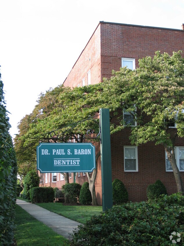 301 Franklin Ave, Garden City, NY 11530 Apartments Garden City, NY