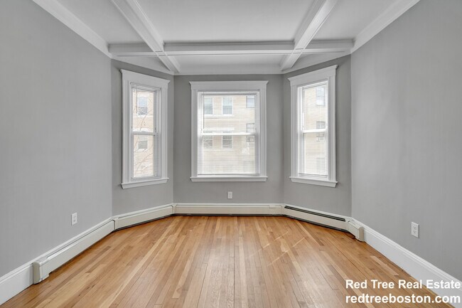 Building Photo - 142 Sutherland Rd