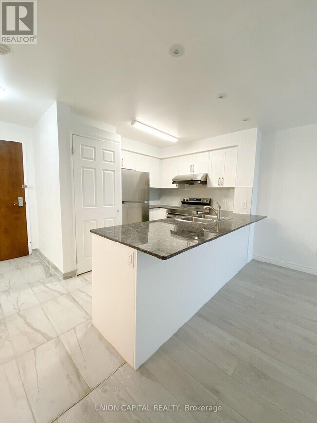 Photo du bâtiment - 4600 Steeles Ave E