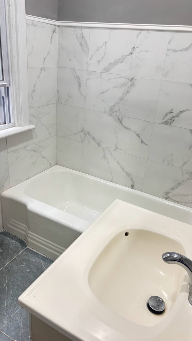 Foto del edificio - 3237 N Dover St