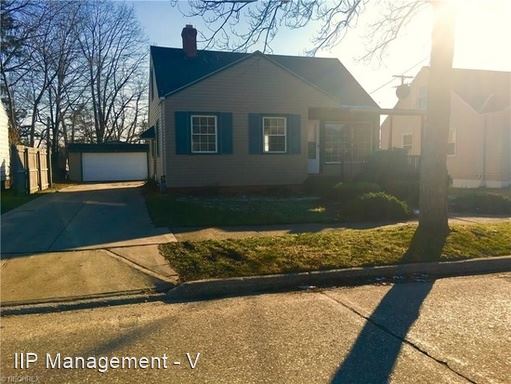 Primary Photo - 16906 Holly Hill Dr