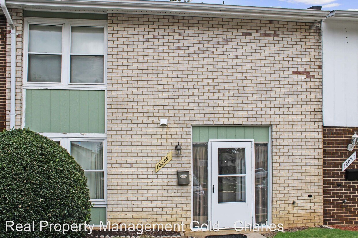 Primary Photo - 3 br, 2.5 bath House - 10039 Campus Way South