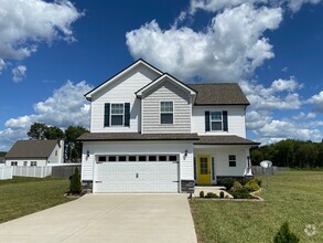Building Photo - 210 Windyhill St