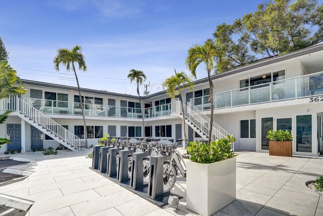 Building Photo - 3621 N Ocean Blvd