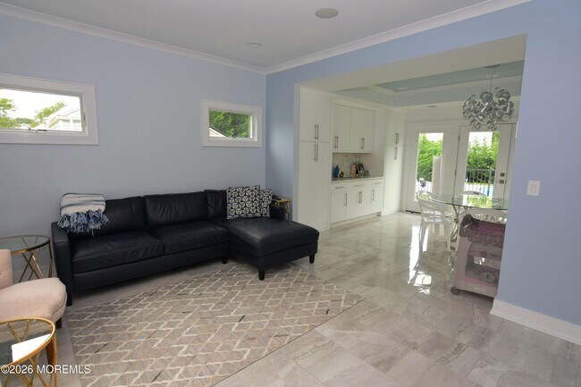 Foto del edificio - 229 Lockwood Ave