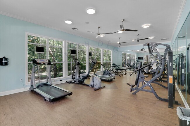 Foto del edificio - 50 Pebble Beach Cv