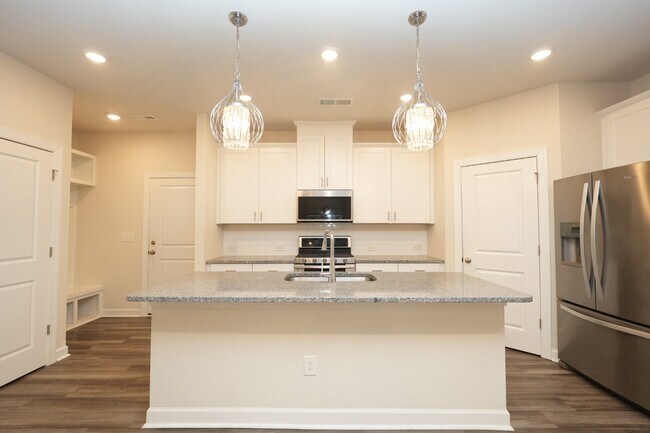 Foto del edificio - 12412 Larue Ln