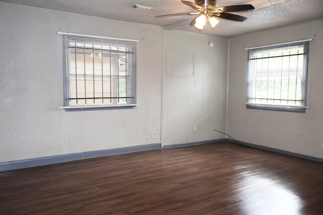 Foto del edificio - 4609 Dabney St