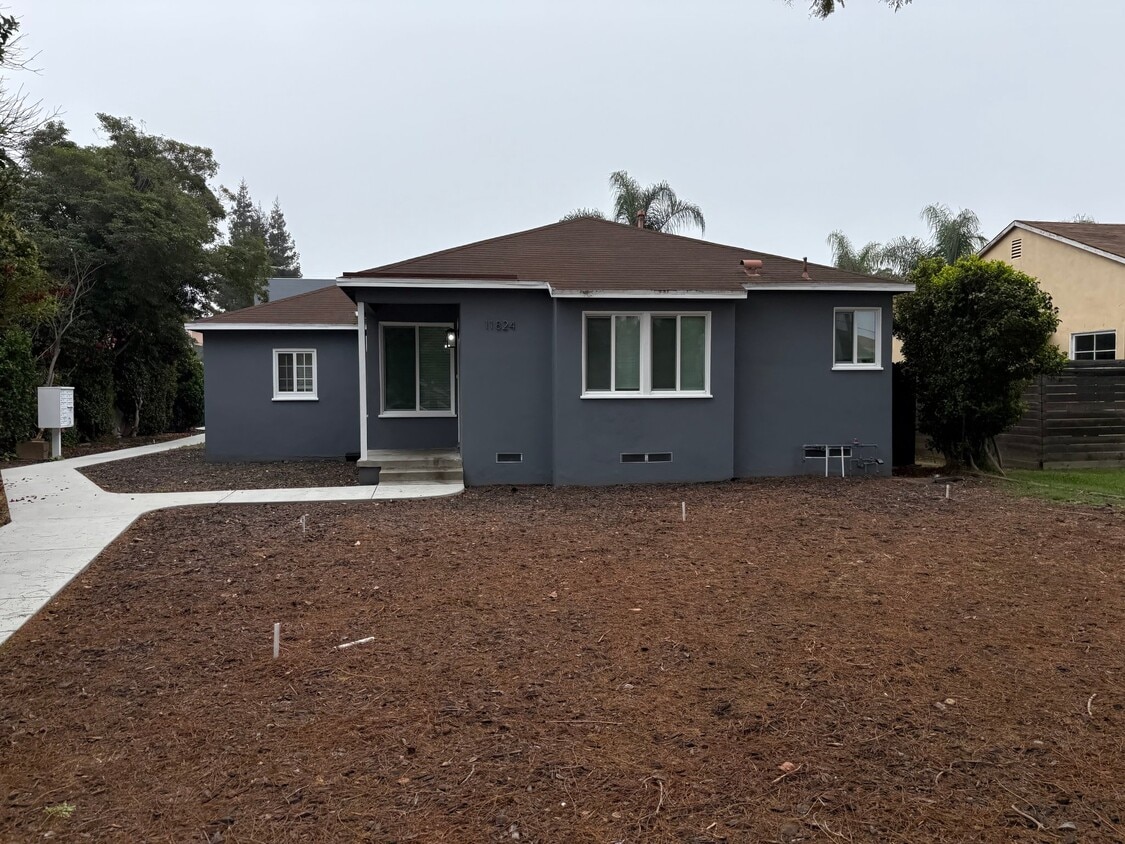 Photo - 11824 Ocean Park Blvd (Los Angeles, CA)