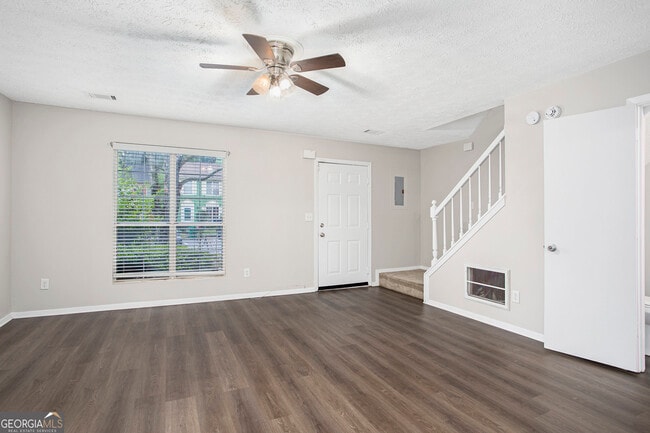 Photo - 5731 Wells Cir (Stone Mountain, GA) Townhome