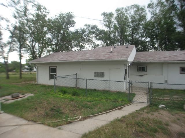 Building Photo - 2 BEDROOM, 1 BATHROOM, SINGLE FAMILY HOME ...