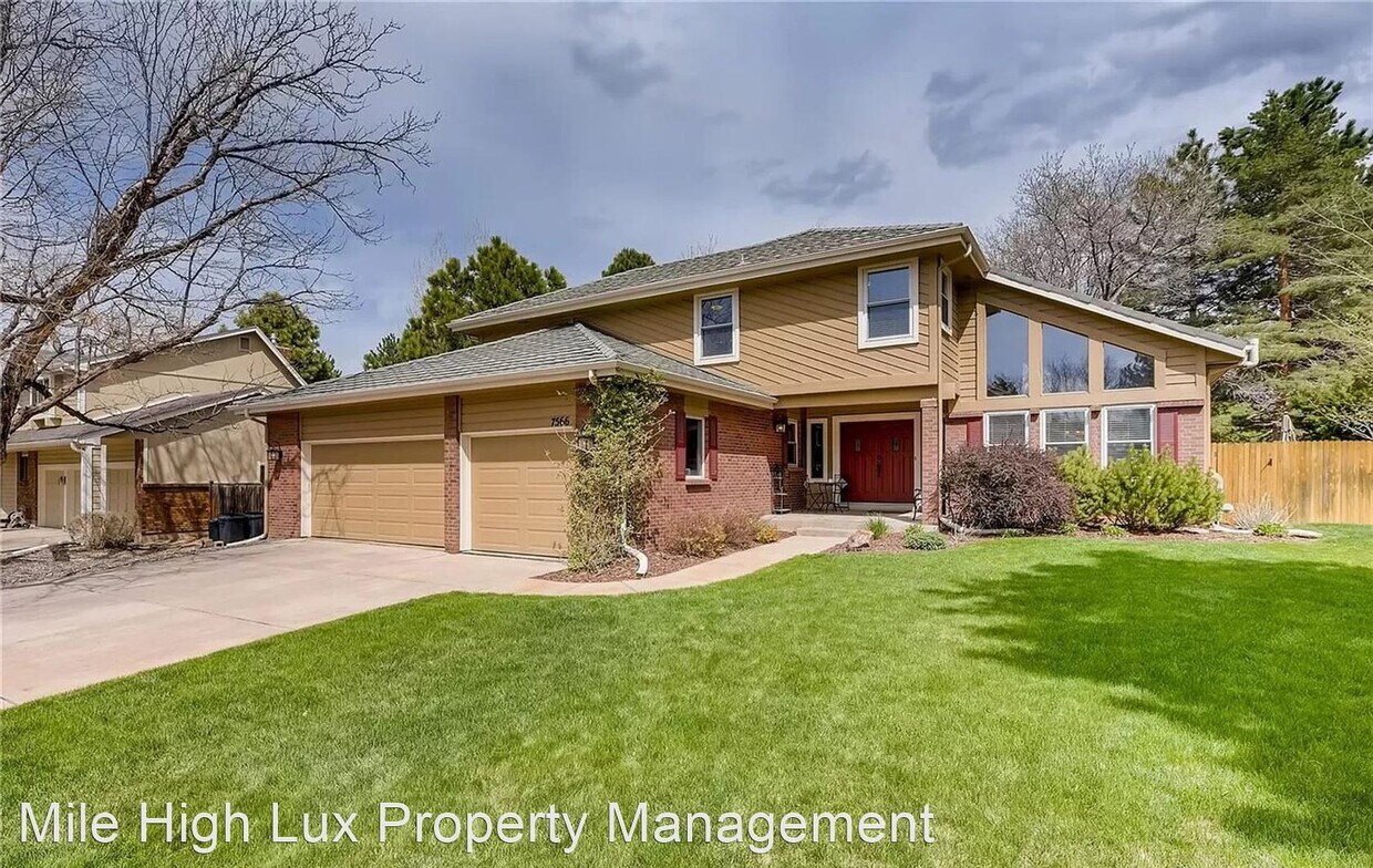 Foto principal - 4 br, 4 bath House - 7566 S Prescott Street