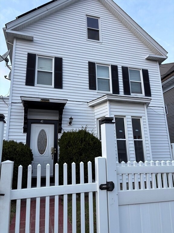 Building Photo - 41 Tremont St