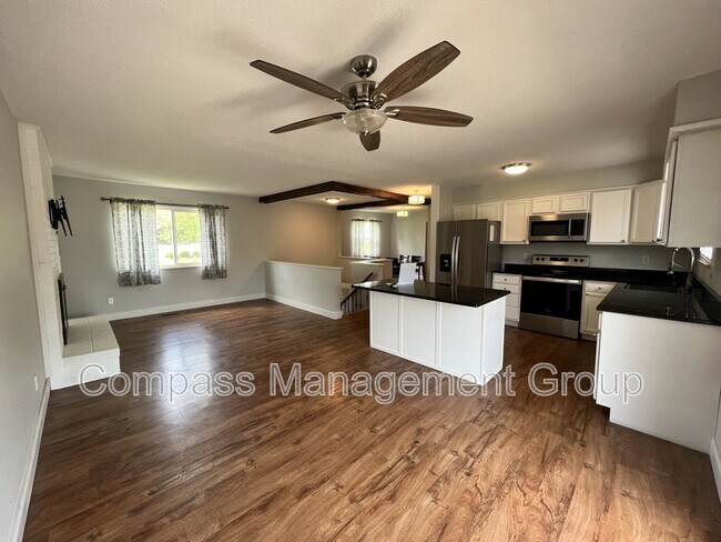 Foto del edificio - 2405 Bishops Bridge Rd