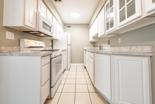 Foto del edificio - 1505 N Windsor Dr