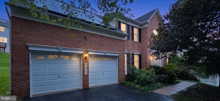 Building Photo - 6933 Sandy Creek Ct