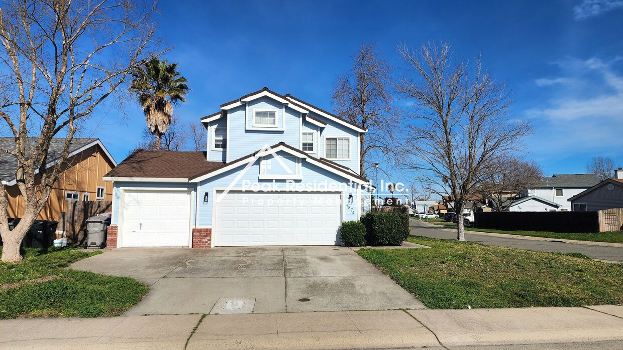 Foto del edificio - Wonderful North Sacramento 4bd/2.5ba Home ...