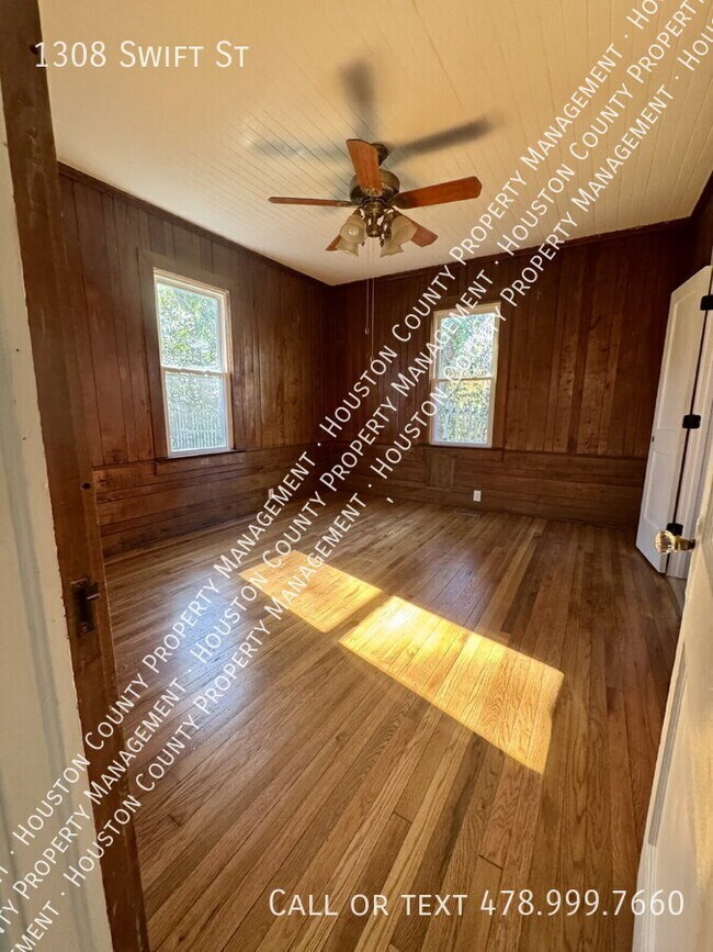 Foto del edificio - 1308 Swift St