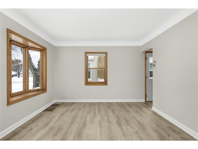 Foto del edificio - 3744 Perry Ave N