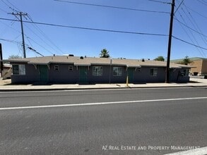 Building Photo - 1036 N 16th St