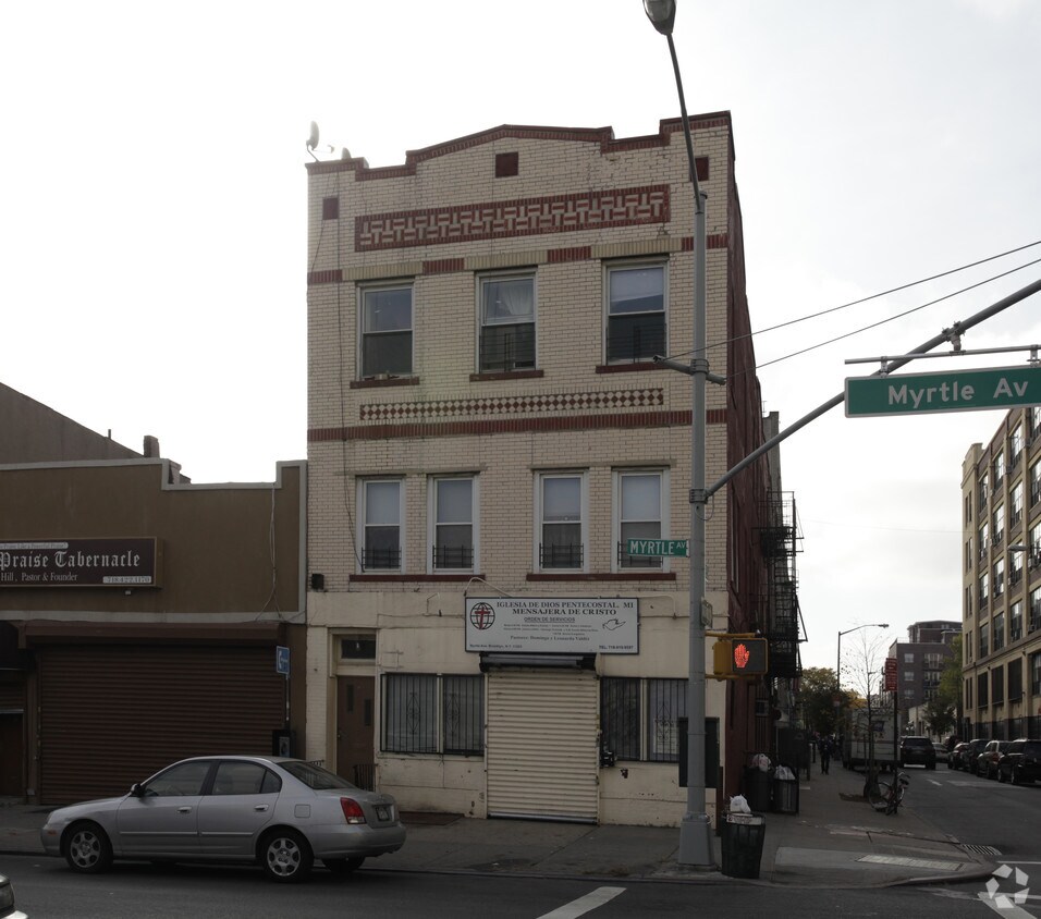 Primary Photo - 706 Myrtle Ave