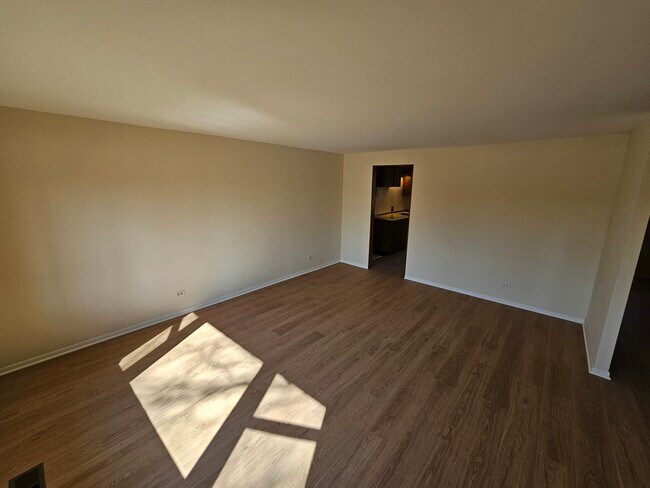 Building Photo - 1828 Cannon Ct