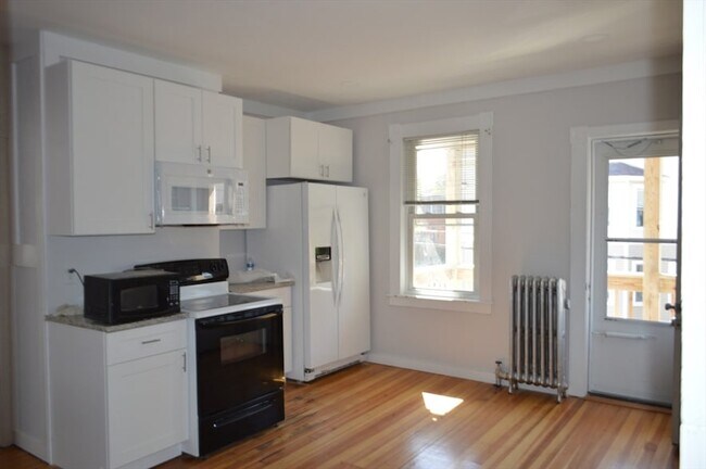 Foto del edificio - 85 Richards Ave