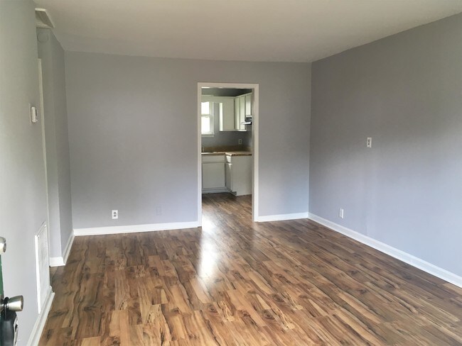 Building Photo - 2528 Highland Trace Dr