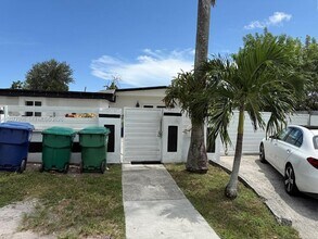 Building Photo - 1720 NW 124th Terrace