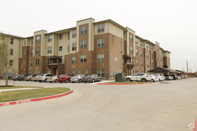 Foto del edificio - Evergreen at Arbor Hills