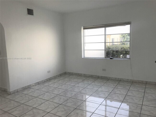 Foto del edificio - 1330 SW 6th St