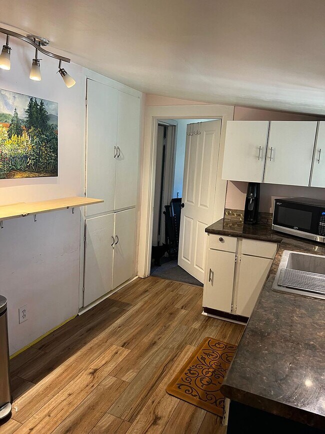 Foto del edificio - 309 7th Ave NW