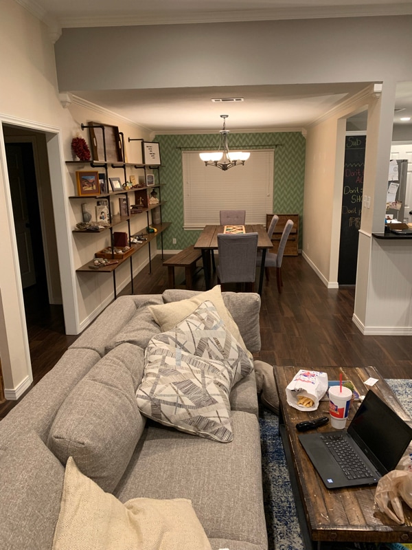 Foto del edificio - 3403 Crestmont Dr