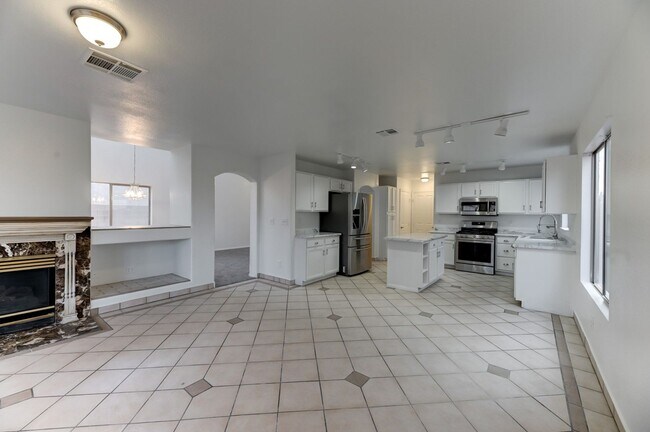 Building Photo - 4548 Grand Rock Dr
